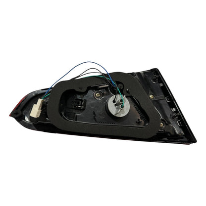 FAROL KIA CERATO TRASERO INT 17 Derecha ORIGINAL Maracars.cl