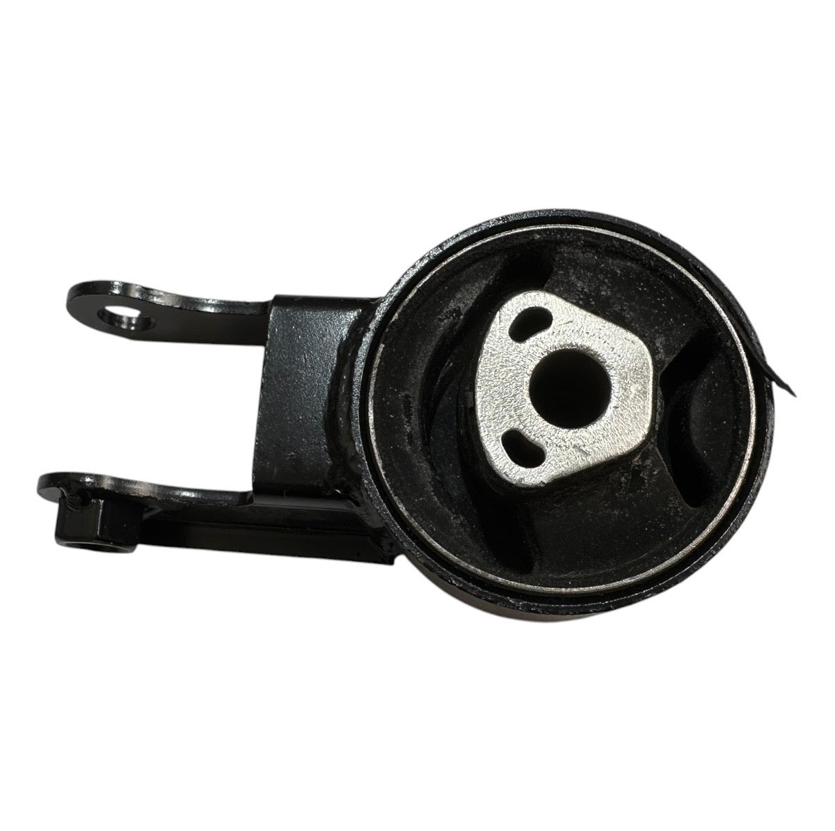 SOPORTE INFERIOR CHANGAN CS15 Maracars.cl