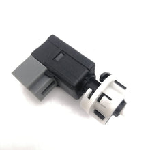 Interruptor de freno 4 pines 93810-3S000