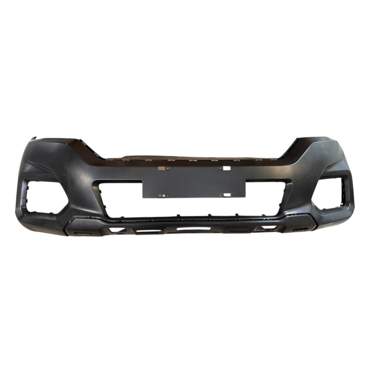 PARACHOQUE DELANTERO SIN  REJILLA MAXUS T60 17-23 Maracars.cl