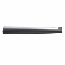 Moldura puerta delantera derecha MG ZS ZX MZ116 - vista frontal